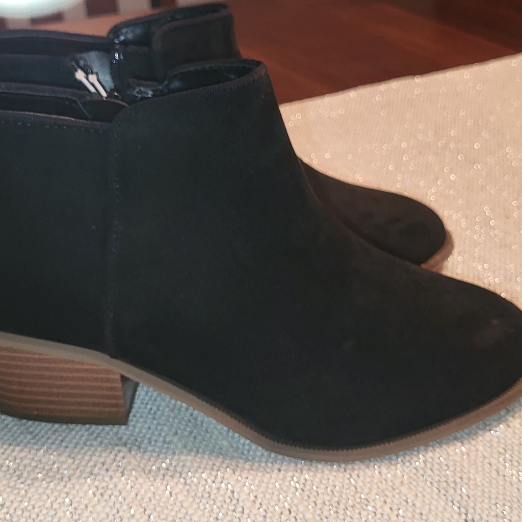 Amazon Essentials Booties